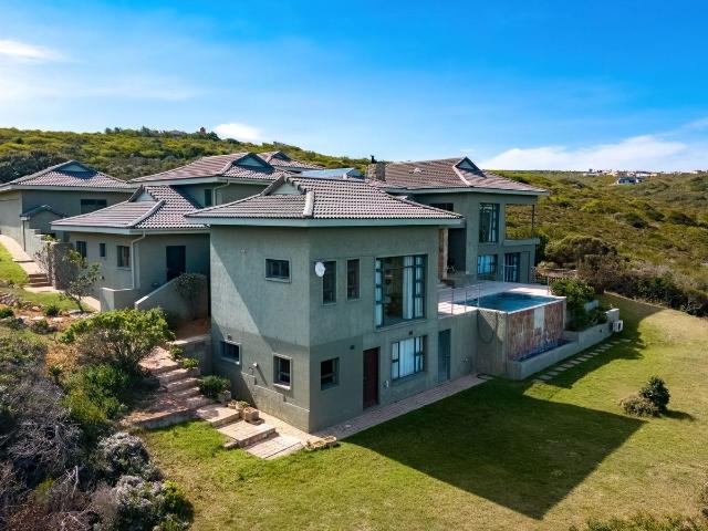 House for sale in Groot Brak Rivier, Western Cape