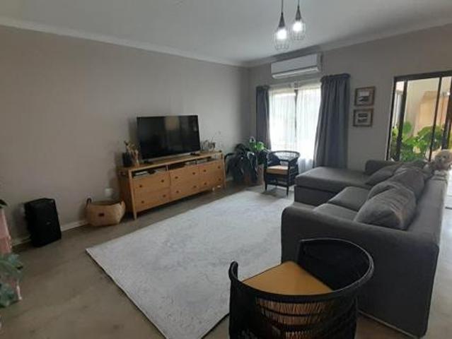 House for rent in Waterkloof, Gauteng