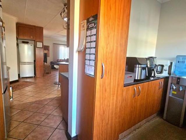 House for rent in Waterkloof, Gauteng