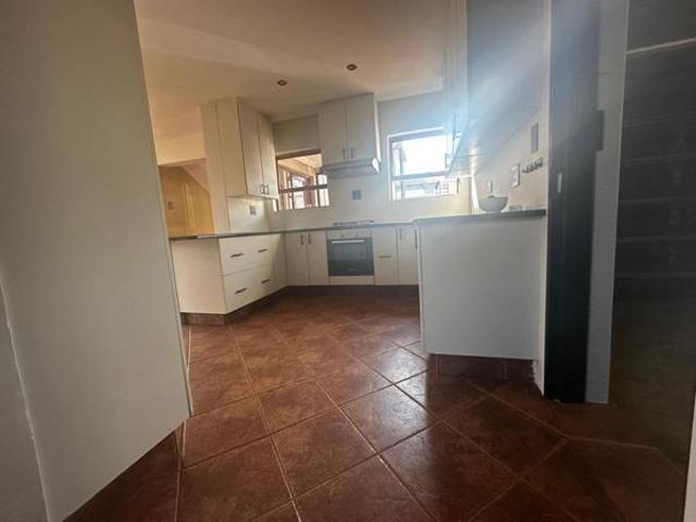 House for rent in Waterkloof, Gauteng