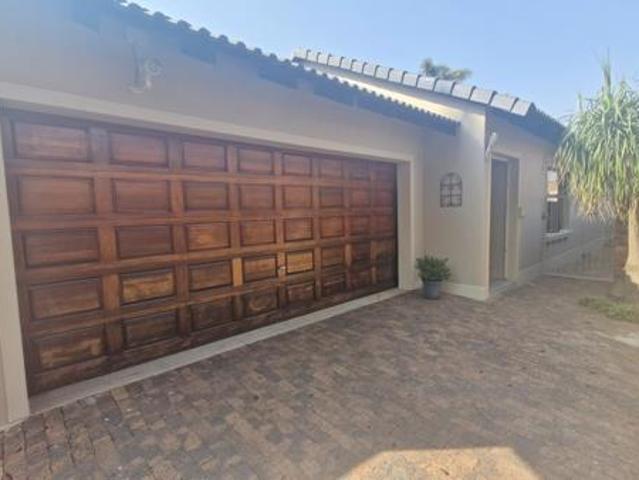 House for rent in Waterkloof, Gauteng