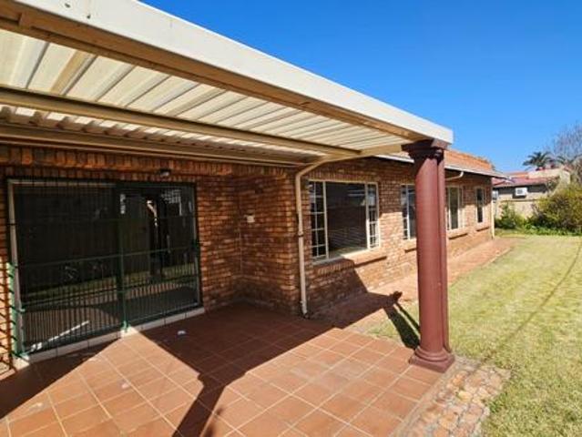 House for rent in Waterkloof, Gauteng