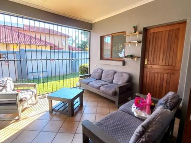 House for rent in Waterkloof, Gauteng