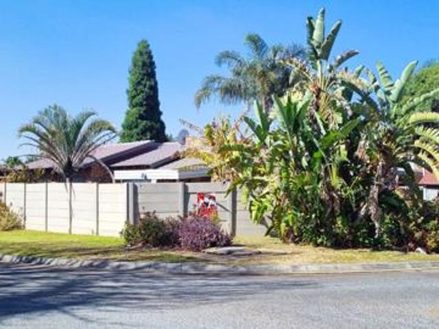 House for rent in Waterkloof, Gauteng