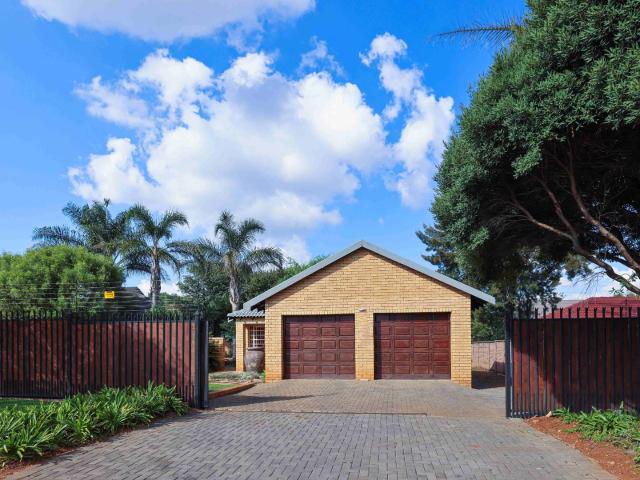 House for sale in Waterkloof, Gauteng