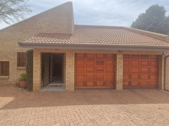 House for sale in Waterkloof, Gauteng