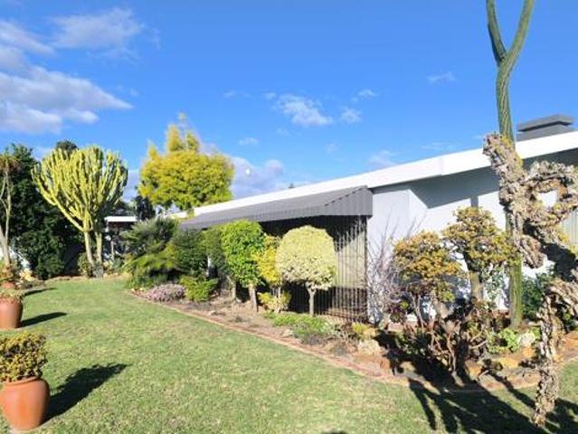 House for sale in Cape Town, Western Cape