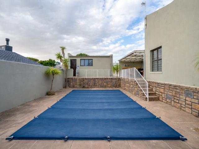 House for sale in Cape Town, Western Cape