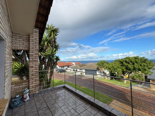 House for sale in Groot Brak Rivier, Western Cape