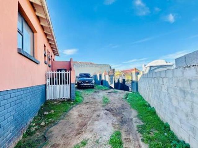 House for sale in Nelson Mandela Bay Ward 18, Nelson Mandela Bay Metropolitan Municipality