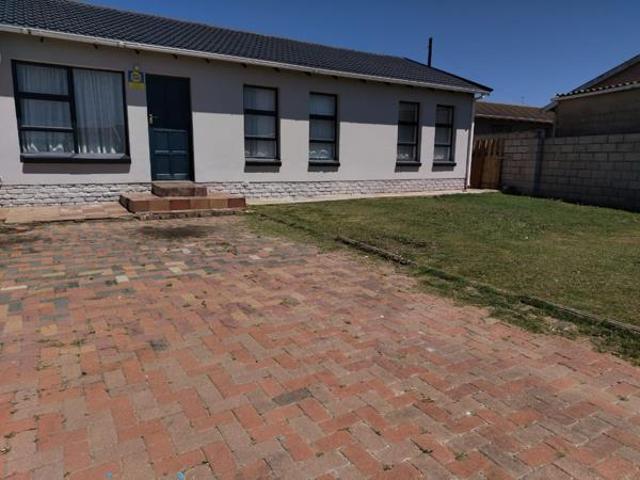 House for sale in Port Elizabeth, Eastern Cape