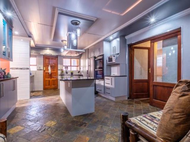 House for sale in North West