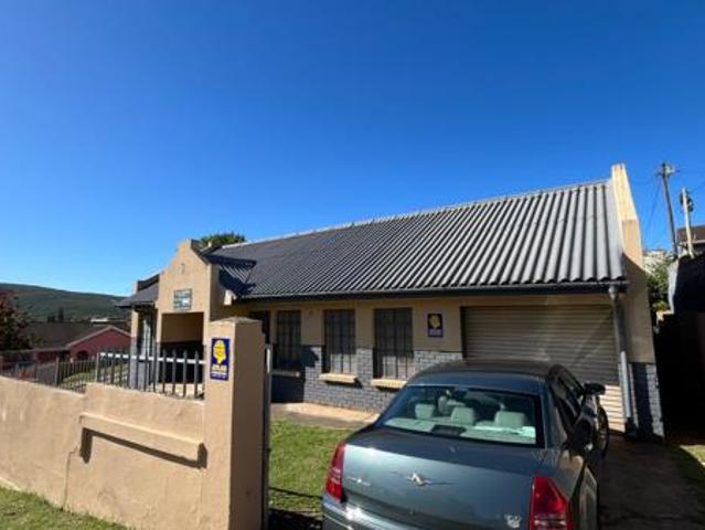 House for sale in Uitenhage, Eastern Cape