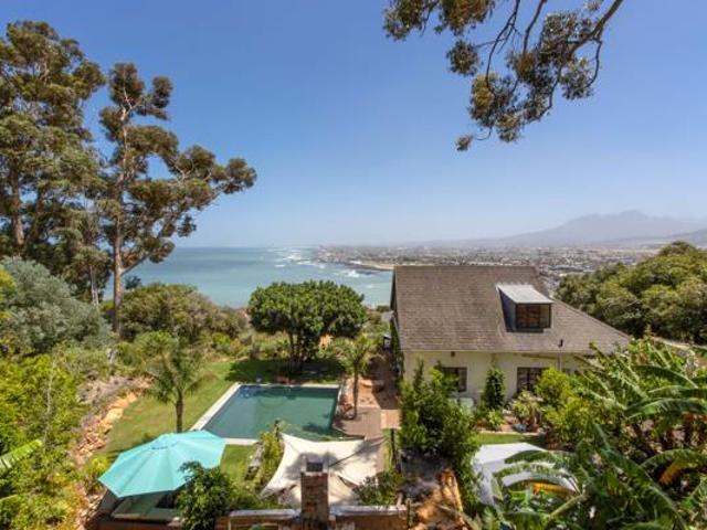 House for sale in Cape Town, Western Cape