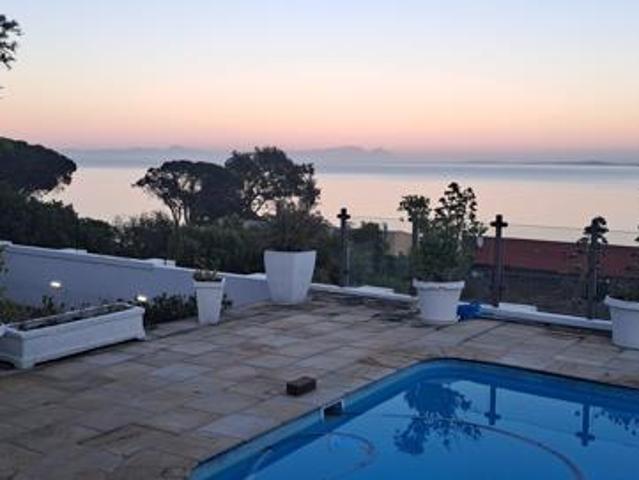 House for sale in Cape Town, Western Cape