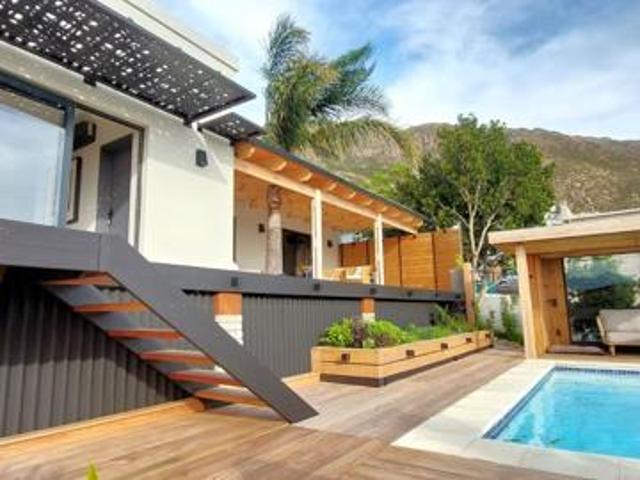 House for sale in Cape Town, Western Cape