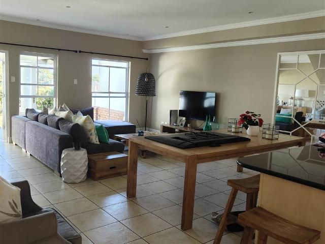 Apartment for sale in Seaview, Kwazulu-natal
