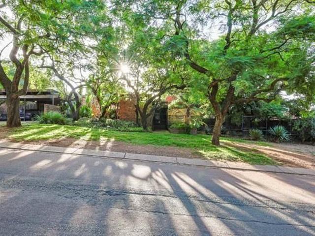 House for rent in Waterkloof, Gauteng