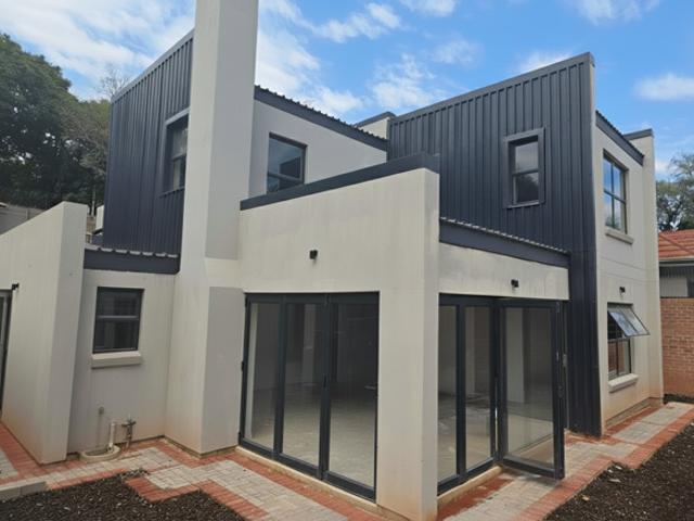 House for rent in Waterkloof, Gauteng