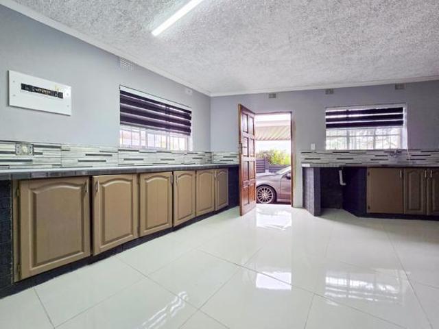 House for rent in Seaview, Kwazulu-natal