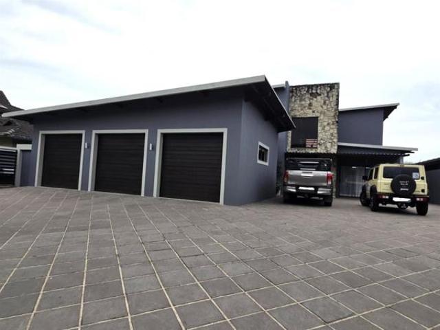 House for sale in UMhlathuze Municipality, Kwazulu-natal