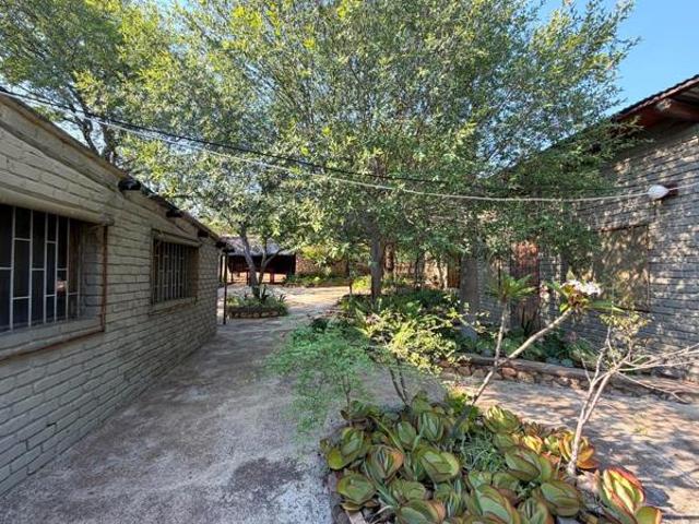 House for sale in Hoedspruit, Maruleng Local Municipality