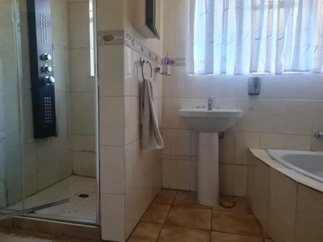 House for sale in Dr Kenneth Kaunda, North West