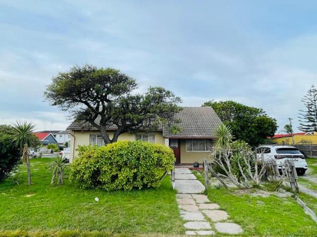 House for sale in Cape Town, Western Cape