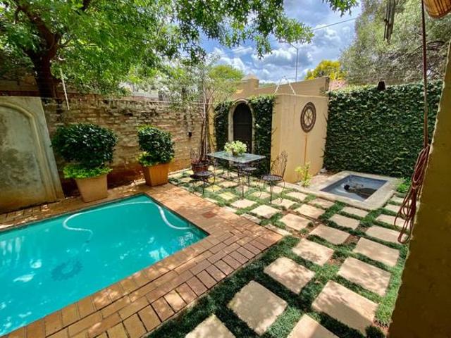 House for rent in Waterkloof, Gauteng