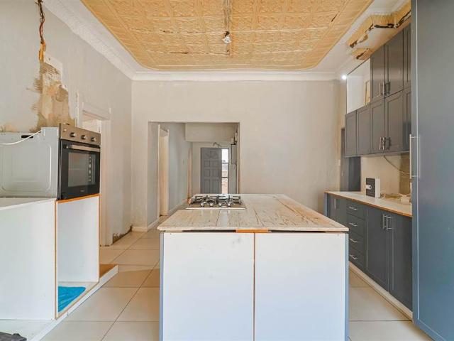 House for sale in Johannesburg, North & Sandton