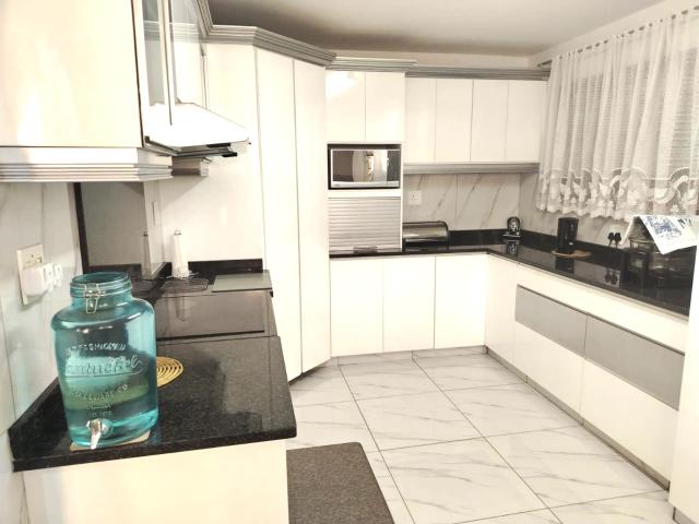 House for sale in Newlands