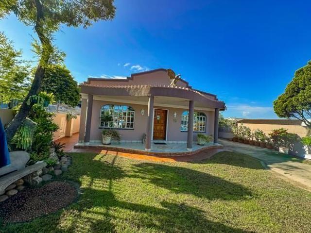 House for rent in Seaview, Kwazulu-natal