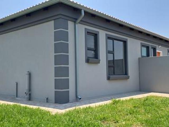 House for sale in Hartbeespoort Dam Nature Reserve, North West