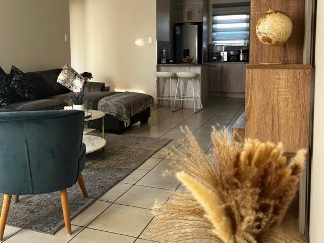 House for sale in Hartbeespoort Dam Nature Reserve, North West