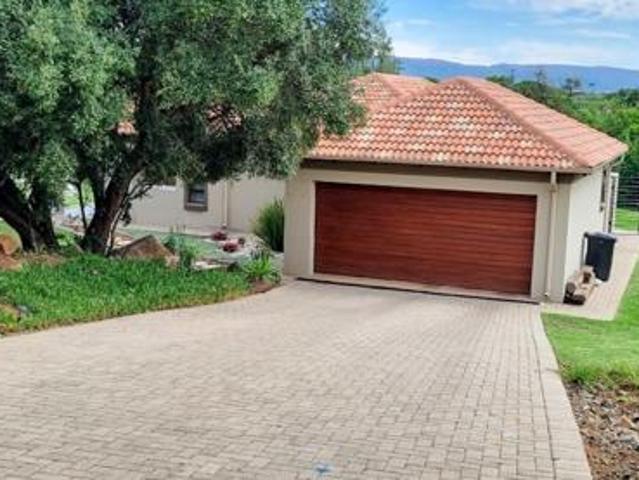 House for sale in Hartbeespoort Dam Nature Reserve, North West