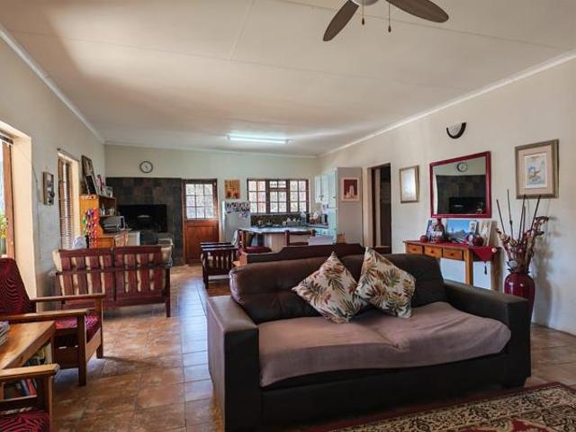 House for sale in Graaff Reinet, Eastern Cape