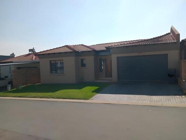 House for sale in Vosloorus, Gauteng