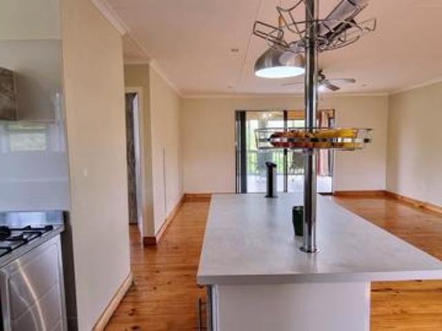House for rent in Jeffreys Bay, Kouga Local Municipality