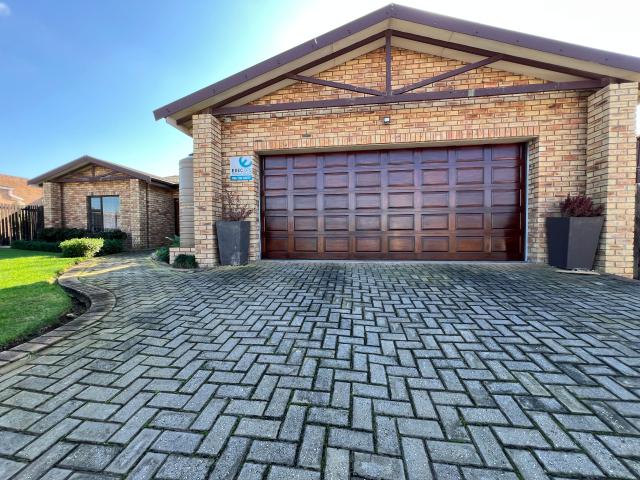 House for sale in Cape St Francis, Eastern Cape