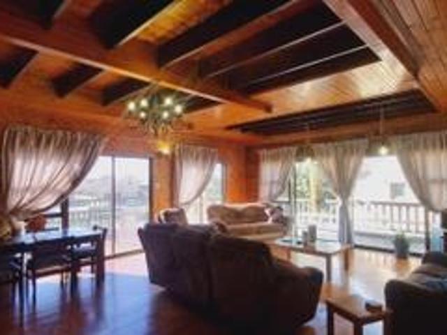 House for sale in Jeffreys Bay, Kouga Local Municipality