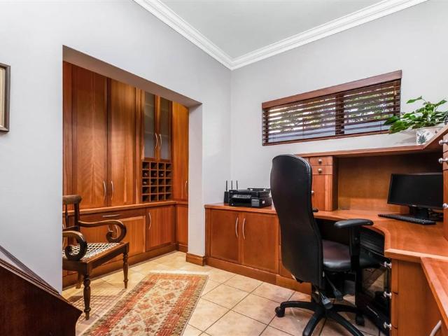 House for sale in Johannesburg, North & Sandton