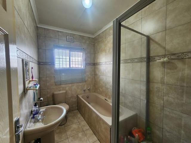 House for sale in Umgungundlovu, Kwazulu-natal