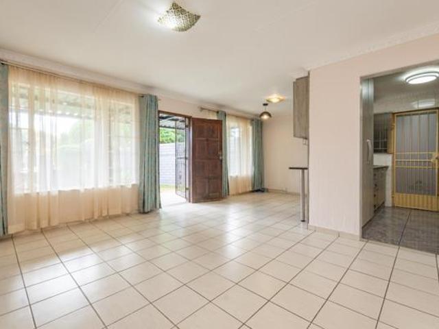 House for rent in Vosloorus, Gauteng
