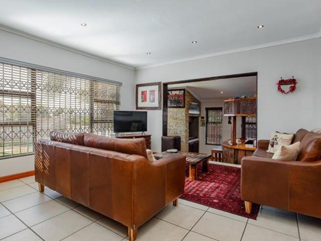 House for sale in Durbanville, Western Cape