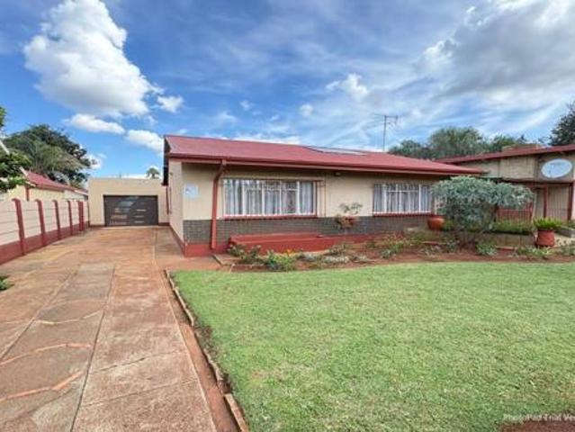 House for sale in West Rand Garden estates, Westonaria Local Municipality