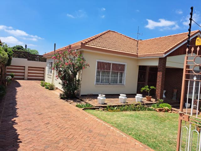 House for sale in Vosloorus, Gauteng