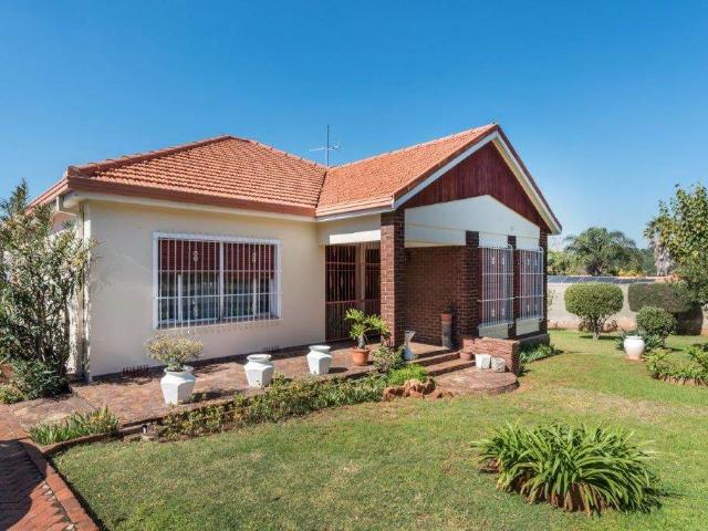 House for sale in Vosloorus, Gauteng