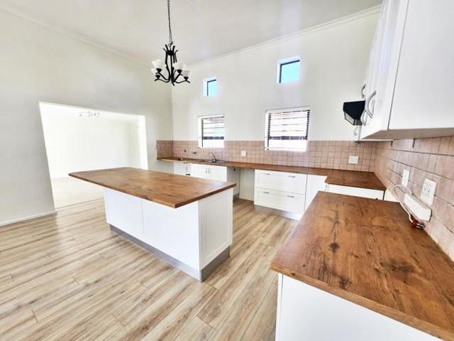 House for sale in Rietpoel, Theewaterskloof Local Municipality