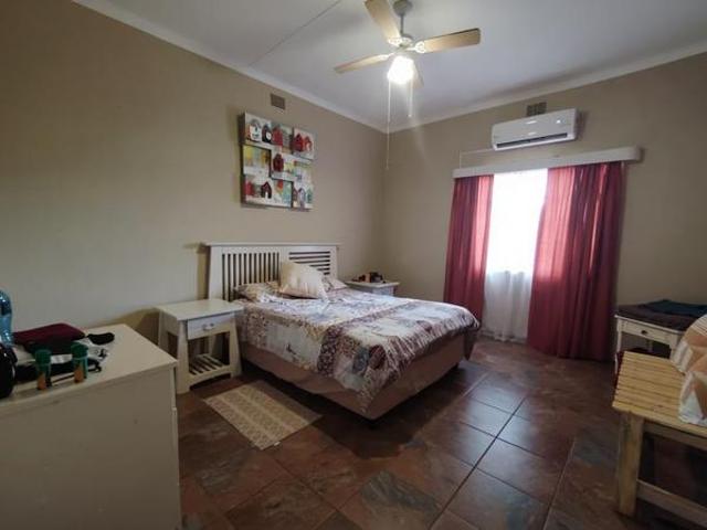 House for sale in Kgalagadi, Northern Cape