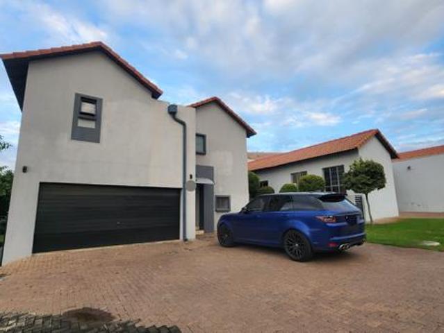 House for rent in Waterkloof, Gauteng